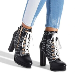 SHOE DAZZEL UPTOWN HIKER BOOTS BLACK SIZE 8 “PRETTY MESS” GUC!